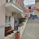 Armando 度假居 *